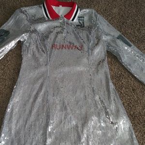 Shane Justin Runway dress Medium, Large